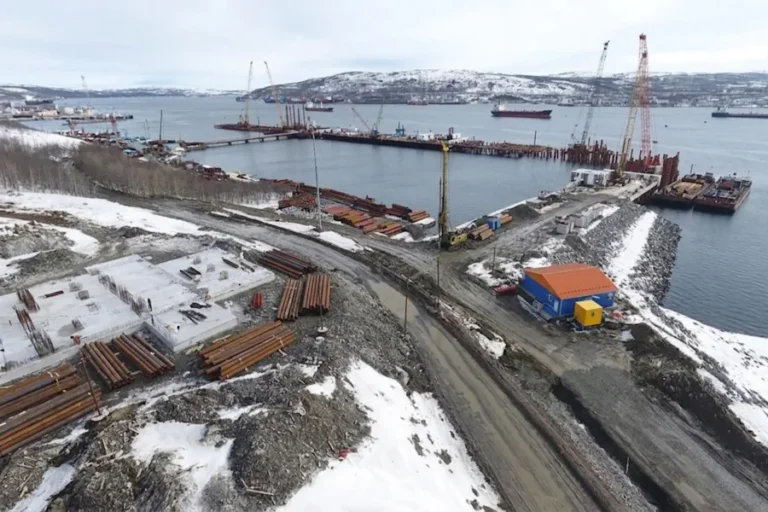 Порт Лавна: как новый арктический узел меняет логистику России